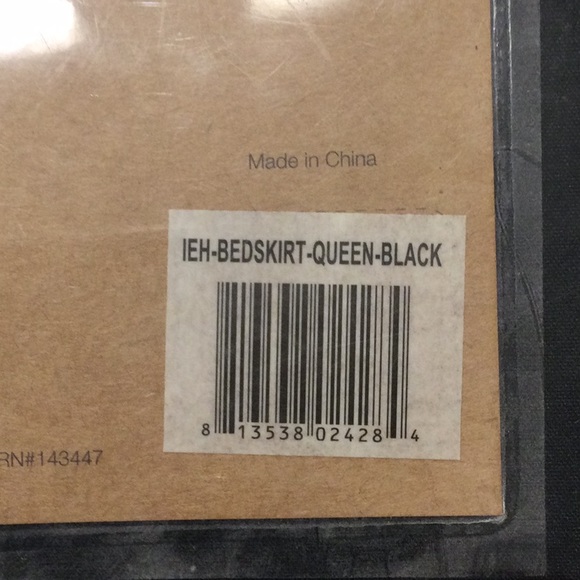 Queen size black bed skirt - Picture 3 of 3